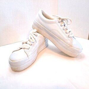VINTAGE ~ SNEAKER TENNIS SHOE ~ WHITE PLATFORM FAUX LEATHER ~  CITY SNEAKS SZ 8